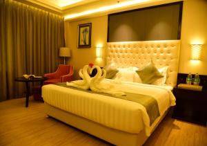 OM Clarks Inn Raebareli