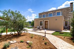 Green Paradise Villa