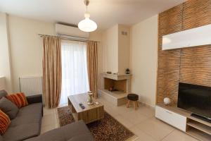 V Luxury Apartment 4