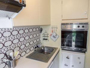 Appartements Apartment Jardins du Casino-2 by Interhome : photos des chambres