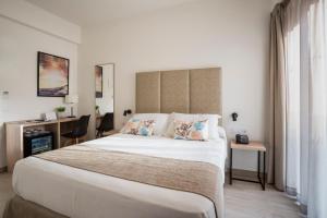 Standard Double Room room in Hotel Las Arenas