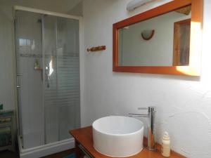 B&B / Chambres d'hotes Chatenet : Chambre Simple avec Douche 