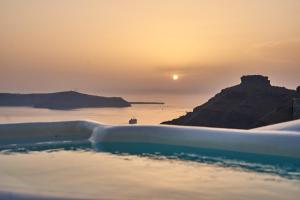 Mirabo Villas Santorini Greece