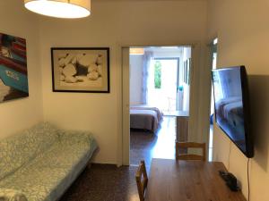 Metaxourgio spacious two bedroom apartment