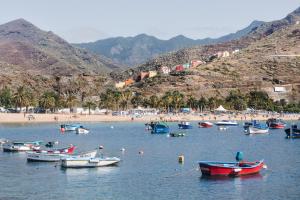 CASA TIA JULIA, vivienda independiente 4 pax en playa Las Teresitas