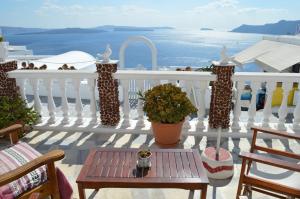 Maryloujohn Villas Santorini Greece