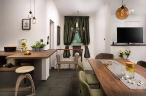 Apartment Altana with free parking 