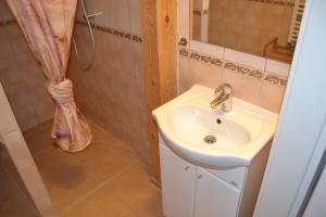 Dom Aurora Pokój 4 osobowy z balkonem