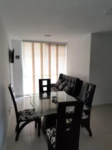 APARTAMENTO AVENIDA CONDINA Primer Piso - Cuba