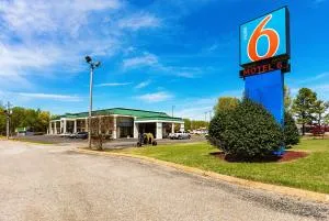 Motel 6-Covington, TN - Covington