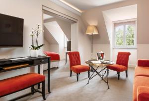 Hotels Chateau Saint-Jean, Relais & Chateaux : photos des chambres