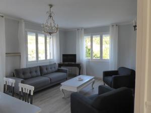 APPARTEMENT DE CHARME AVEC JARDIN photo 6