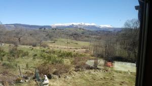 Sejours chez l'habitant Le Puy d'Ance : Chambre Lits Jumeaux - Vue sur Montagne
