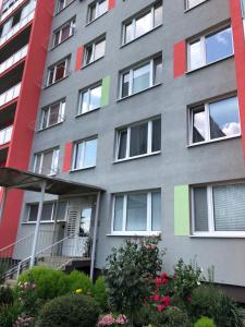 JEDENAST.SK, Námestie kozmonautov 5 Apartmán