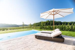 Villas Luxury French Stone Country House : photos des chambres