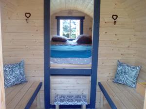 B&B / Chambres d'hotes LES TONNEAUX DE L'EURE LOGEMENT INSOLITE : photos des chambres