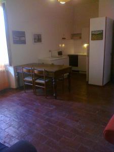 Cosy studio step from the Iseo lake.