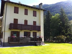 DelBarbaHomes, Ayas. Relax, idromassaggio, natura.