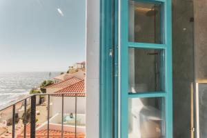 Azenhas do Mar West Coast Design and Surf Villas