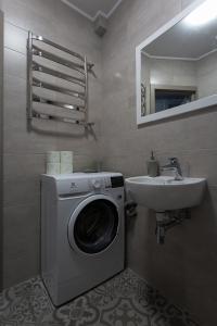 Apartment on Peremohy Ave 20