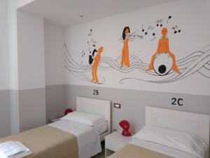 Single Bed in 3-Bed Female Dormitory Room room in L'Archetto