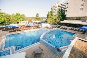 Hotel Poienița - 拜勒乌努麦