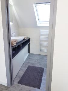 Appartements Logement entier Saint Malo vue mer, proche FERRY, commerces et plage Solidor 50 m : photos des chambres