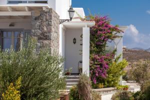 Miland Suites Milos Greece