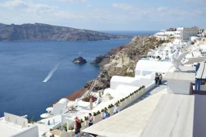 Maryloujohn Villas Santorini Greece