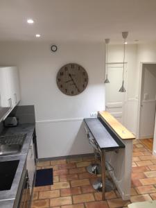 Nice Grand appartement face jardin