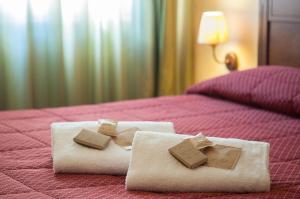 Two Connecting Double Rooms