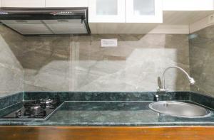 Vibrant Soho Studio Pakubuwono Terrace Apartment By Travelio