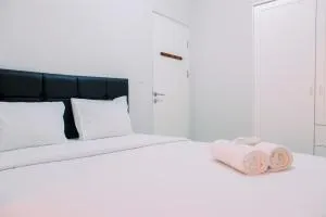 Nice 2BR at Springlake Summarecon Bekasi Apartment By Travelio - Rawabugel