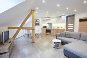 Főtér Apartman - 维拉尼