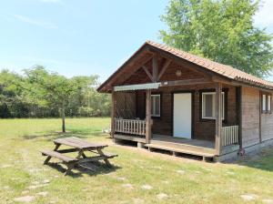 Campings Camping familial les chalets d'Uza : photos des chambres