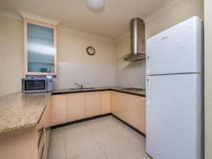 Seafront Unit 60