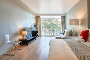 Cascais-Estoril BEACHFRONT Apartments