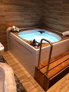 Hospedería Casa Martell - Munébrega