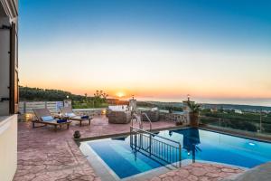 Villa Kantifes 4 Families or Couples with Private Pool & BBQ