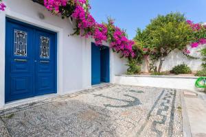 The Palm Three House!! Spetses Greece