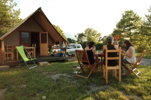 Campings Camping le Petit Liou Sites & Paysages : photos des chambres