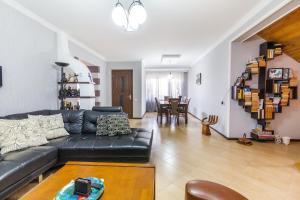 Alexs Guest House
