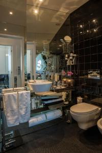 Teatro Boutique Rooms & Suites