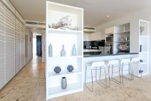 magia beachside condo