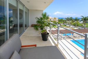 magia beachside condo