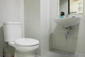 Best Price Studio at Casa De Parco Apartment By Travelio