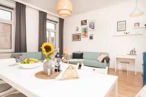 Two-Bedroom Apartment room in Spittelau Chillout Lounge by welcome2vienna