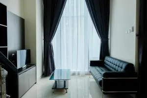 New Furnished 1BR SOHO with Sofa Bed at Brooklyn Apartment By Travelio - Bendungan