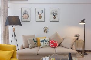 Sen’s Mansion Locals Apt00156210,Close to gangding subway station & modern department store & jinan university & zhengjia squ, Apartmanok Kuangcsou - big - 24