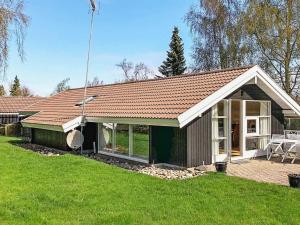 Three-Bedroom Holiday home in Brovst 35
